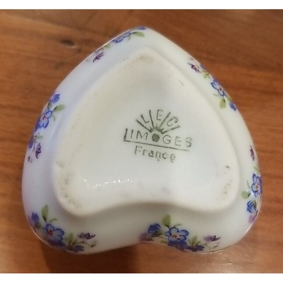 Limoges LEC Fine Blue Flower Heart Shape Valentine Old French France Trinket Box - Picture 16 of 16